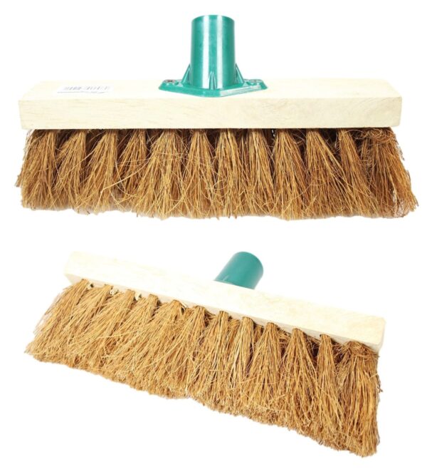 **10"**: This indicates the size of the brush head, which is 10 inches in width. This size is suitable for covering a decent sweeping area in garden spaces