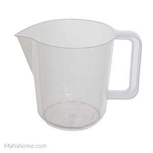 2 Pint Plastic Measuring Jug