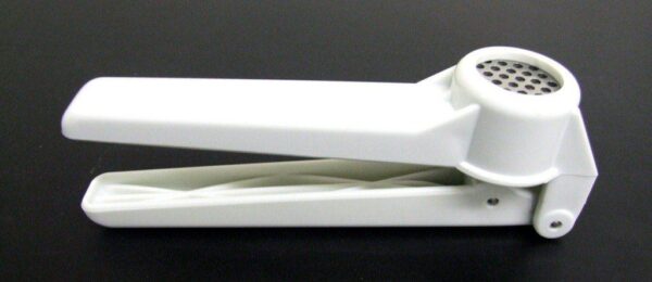 APOLLO WHITE GARLIC PRESS CRUSHER - EASY TO CLEAN