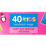 It looks like you're referring to a product description for a pack of kids' lunch sandwich bags. These bags measure 22 x 22 cm and come in a pack of 40. They also include fun...
