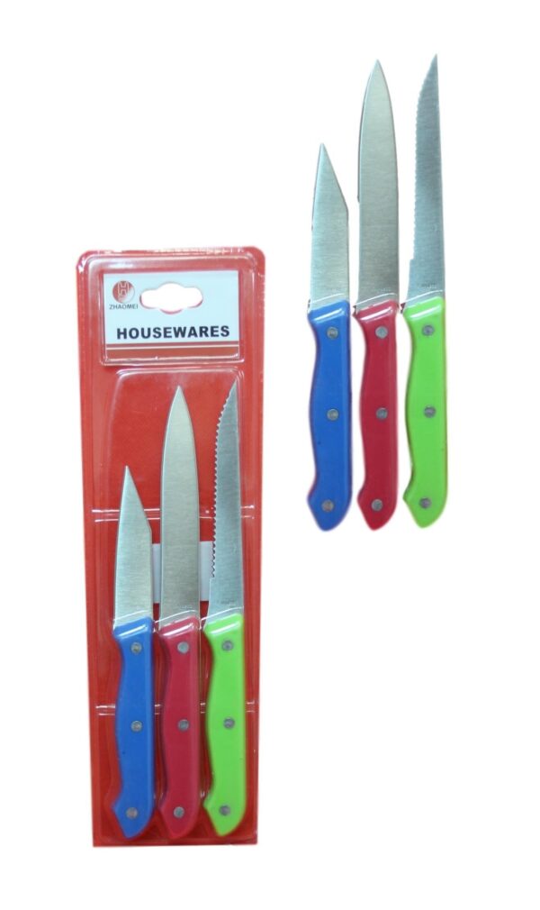 It seems like you're referring to a product listing for a set of kitchen knives. This set includes three knives of assorted styles with lengths of 22cm, 20cm, and 19cm. The...