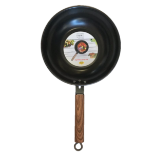 **Size**: With a 30 cm diameter, it is suitable for cooking medium to large quantities of food, ideal for families or entertaining guests