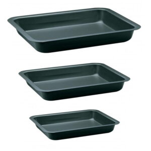 The "3 Pack Assorted Roasting/Baking Tray Set" includes three trays of different sizes: 47cm x 32cm, 42cm x 28cm, and 37cm x 26cm. These trays are versatile for various cooking...