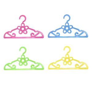 The "4 Pack Fancy Floral Plastic Clothing Hangers 43cm 2918" refers to a set of four clothing hangers, each measuring 43 centimeters in width. These hangers are made of plastic...