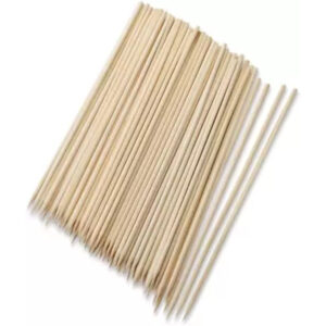 The Caterpack Cocktail Sticks Wooden 100 Pack - Case of 12 is a bulk purchase option for wooden cocktail sticks, often used for serving appetizers, garnishing cocktails, or as...