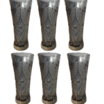 The description you provided seems to refer to a set of six small half-pint decorated drinking glasses. The dimensions of each glass are 15 cm in height and 7 cm in diameter....