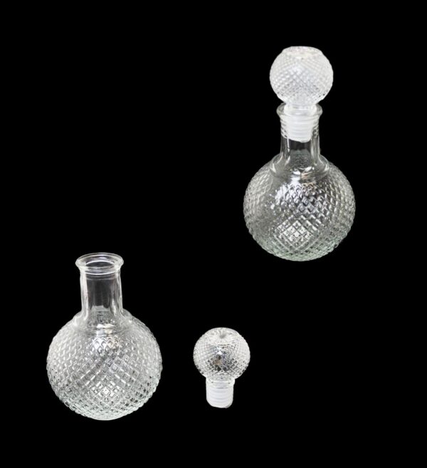 The Elegant Glass Oil Vinegar Seasoning Drizzle Bottle with a capacity of 150ml and model number 6424 is likely designed for dispensing oils, vinegars, or other liquid...