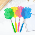 The Extendable Plastic Fly Swatter is a versatile tool designed to help you easily eliminate flies and other pests. The swatter can extend from 28 cm to 73 cm, allowing you to...