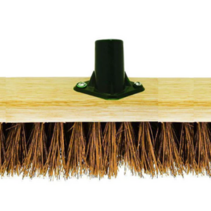 The Hard Bassine Garden Wooden Broom Brush Head, model SK28409, is a gardening tool designed for outdoor use. It features a 60 cm wide head, making it suitable for sweeping...