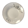 The item you're referring to is a dining appetizer plate featuring a white floral design with a silver rim. The dimensions of the plate are 17.5 cm in diameter and 3 cm in...