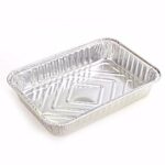 The large foil roasting tray you're referring to is designed for multi-purpose use and measures 53 cm by 32 cm. The model or item number is ST1932 A. This type of tray is...