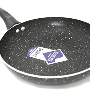 The "Metal Frying Pan 24 cm Speckled Design 7037" likely refers to a specific model of frying pan. It features a 24 cm diameter, which is a versatile size suitable for various...