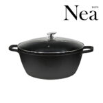 The Nea Diecast Stockpot with a 40 cm diameter in Nera Black (model 11430 / 4225) is a large-sized cooking vessel. Its diecast construction typically indicates durability and...