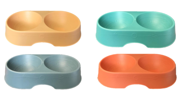 The product you are referring to is a plastic pet dog feeding bowl with dimensions of 25 x 13 x 5 cm. It comes in assorted colors and has a product code of 7173. The "Parcel...