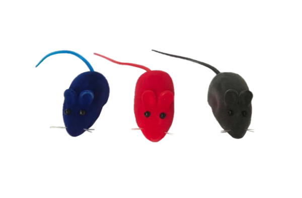 The product you're describing seems to be a pack of pet cat toys, specifically velvet squeaky mice. These toys are likely designed to entertain cats, providing them with...