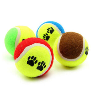 The product you're referring to seems to be a pack of tennis ball toys designed for pets such as cats and dogs. This particular pack contains three tennis balls, each featuring...