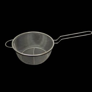 The Stainless Steel Chip Frying Basket is a kitchen tool designed for frying and cooking purposes. It has dimensions of 18cm in diameter and 8cm in height, making it suitable...