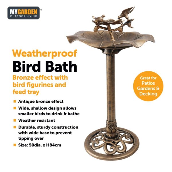 The Traditional Weatherproof Bronze Effect Garden Bird Bath 1036 is likely a decorative and functional garden accessory designed to provide a water source for birds. This bird...