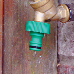 Threaded Tap Connector by KINGFISHER