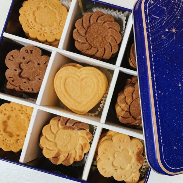 4pcs/Set Fruit Jam Sandwich Cookie Cutter Mold Valentine's Day Love Flower Biscuit Stamp Embossers Pressed Kitchen Accessories back to school - Image 8