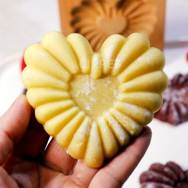 Cippes Wooden Cookie Cutter Mold, 3D Heart Daisy Snow Patterns, DIY Biscuit Stamp for Pastry, Embossing Craft Decorating Baking Tool, Ideal for Thanksgiving, Christmas, Valentine'S Day, Mother'S Day - Image 17