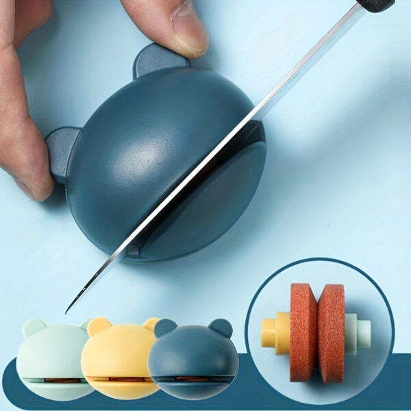 1pc Mini Cartoon Frog Knife Sharpener – Compact, Portable, and Cute Design for Kitchen, Office, and Camping Use – Restores and Repairs Blunt Blades – Plastic Material, No Electricity Needed, Office Stationery, Playful Kitchen Tool, Nonelectric Tool