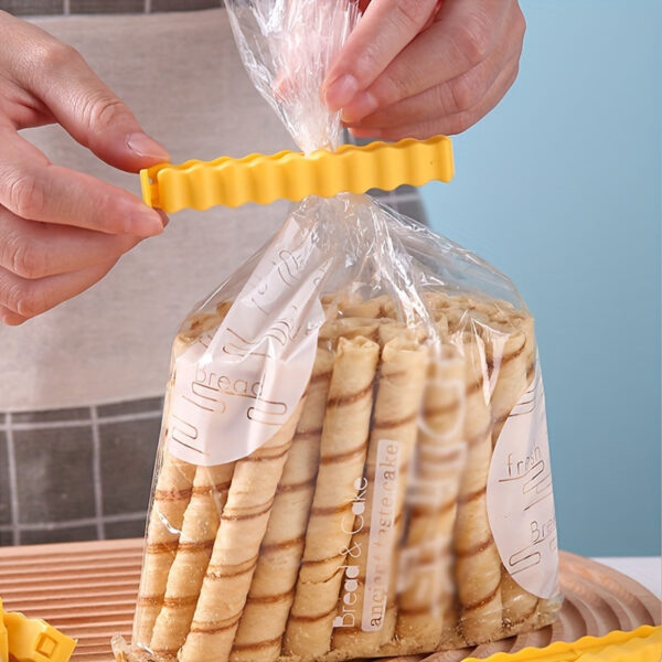 12pcs Potato Chip-Shaped Seal Clips and Snack Storage Box Set - Perfect for French Fries, Kitchen Freshness Preservation, and Refrigerator Organization - Image 8