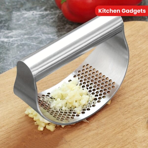 1pc, Garlic Press, Stainless Steel Garlic Press, Rocker Metal Garlic Mincer, Washable Garlic Crusher, Kitchen Garlic Chopper, Garlic Masher, Kitchen Stuff, Kitchen Gadgets Kitchen Accessories - Image 16