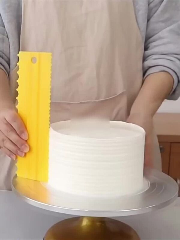 4pcs Cake Scraper Smoothening Set, Cream Cake Decoration Scraping Board Set, Striped Edge Profile Scraper, Cream Mousse Sawtooth Cake Icing Smoothening Board, for Cake, Pastry, Icing, Food Grade DIY Tools, Kitchen Baking Tools, Christmas, Halloween, Thank - Image 10