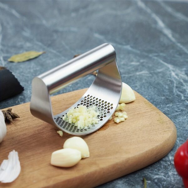 1pc, Garlic Press, Stainless Steel Garlic Press, Rocker Metal Garlic Mincer, Washable Garlic Crusher, Kitchen Garlic Chopper, Garlic Masher, Kitchen Stuff, Kitchen Gadgets Kitchen Accessories - Image 10