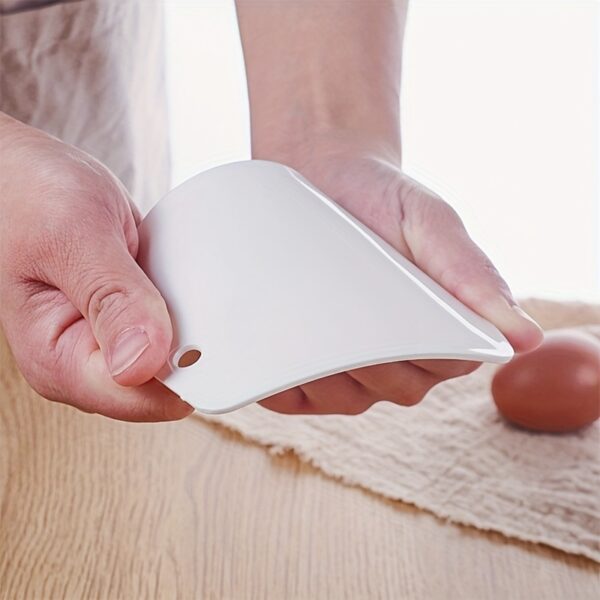 [1pc Plastic Dough Scraper] 1pc, Dough Scraper, Plastic Dough Cutter, Pastry Chopper, Baking Tools, Kitchen Gadgets, Kitchen Accessories - Image 3