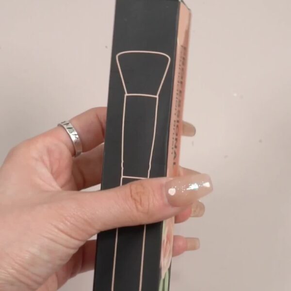 MAANGE Flawless Foundation Brush - Large Flat Top, Ultra-Soft Nylon Bristles for Seamless, Quick Application - Fragrance-Free, Ideal for All Skin Types - Black Handle, MAANGE - Image 18