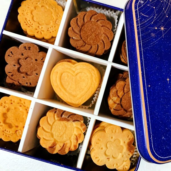 4pcs/Set Fruit Jam Sandwich Cookie Cutter Mold Valentine's Day Love Flower Biscuit Stamp Embossers Pressed Kitchen Accessories back to school - Image 14