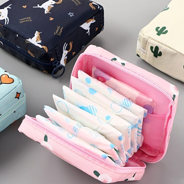 Cute Bear Portable Sanitary Napkin Storage Bag - Large Capacity, Waterproof, and Organizer for Women  - Cartoon Physiological Period Tampon Bag - Image 12