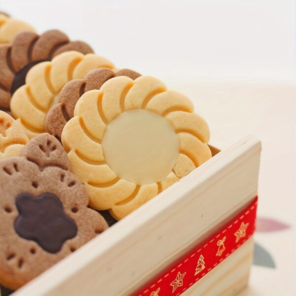 4pcs/Set Fruit Jam Sandwich Cookie Cutter Mold Valentine's Day Love Flower Biscuit Stamp Embossers Pressed Kitchen Accessories back to school - Image 10