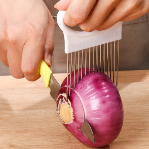 1pc, Easy-to-Use Onion Slicer - Quickly and Easily Slice Onions with No Mess Kitchen Accessories - Image 2