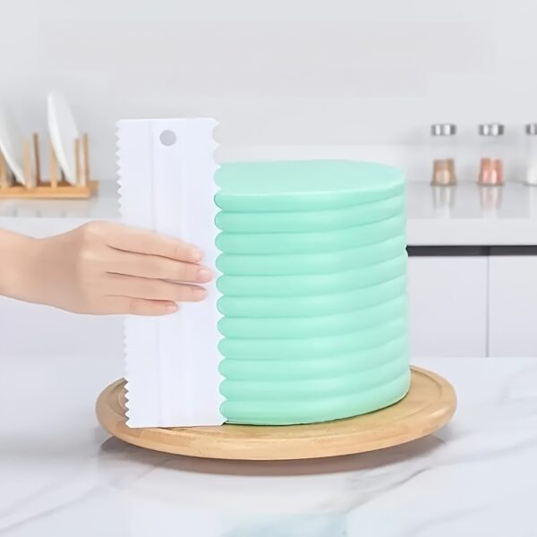 4pcs Cake Scraper Smoothening Set, Cream Cake Decoration Scraping Board Set, Striped Edge Profile Scraper, Cream Mousse Sawtooth Cake Icing Smoothening Board, for Cake, Pastry, Icing, Food Grade DIY Tools, Kitchen Baking Tools, Christmas, Halloween, Thank - Image 11