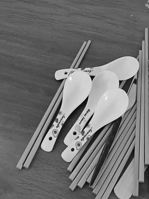 1pc Utensil Holder, Countertop Knife & Fork Storage Drain Box, Multifunctional Plastic Rectangular Drainage Fridge Box, For Spatula, Spoon, Knife, Chopsticks And Fork, Household Storage Supplies - Image 14