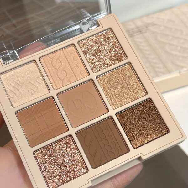 9 Color Eyeshadow Palette, Matte And Shimmer Glitter Brown Eyeshadows Powder, Long Lasting Blendable Eyeshadow Cosmetics - Image 3