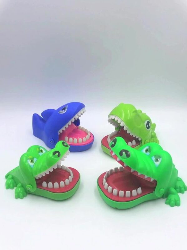Fun Interactive Teeth-Pulling Game - Crocodile Finger Biting Toy for Youngsters 3+ - Perfect Party & Christmas Gift - Image 11