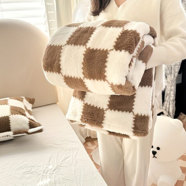 [1pc Cozy Fleece Blanket] 1pc Soft & Cozy Plaid Flannel Fleece Blanket | Multi-Purpose Throw for Adults, Pets, Office, Outdoor Camping, Holiday Gifts | 300-350gsm Knitted Polyester, Multiple Sizes Available, Pet-Friendly, Checkered Pattern - Image 6
