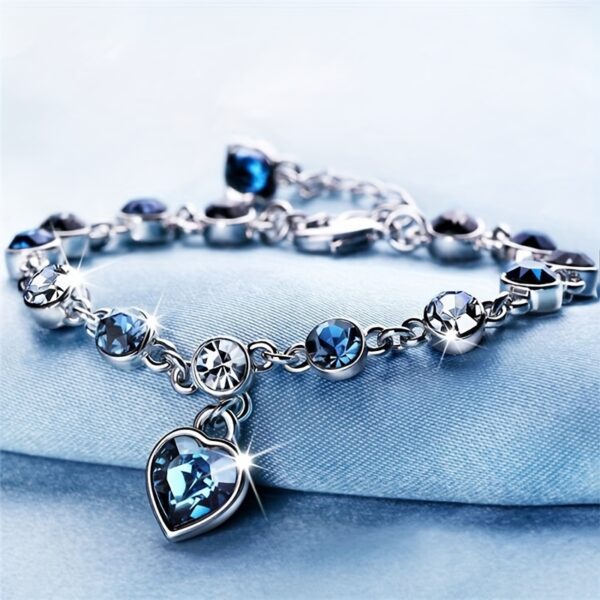 Stunning Heart Of Ocean Rhinestone Bracelet For Girls- Trendy And Elegant Jewelry, Ideal choice for Gifts