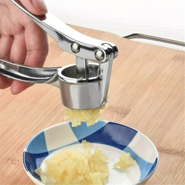 Titanium Garlic Press - 1 Piece, Manual Handheld Garlic and Ginger Mincer, Kitchen Gadget, Rust Proof, Easy Squeeze, No Electricity Needed - Image 4