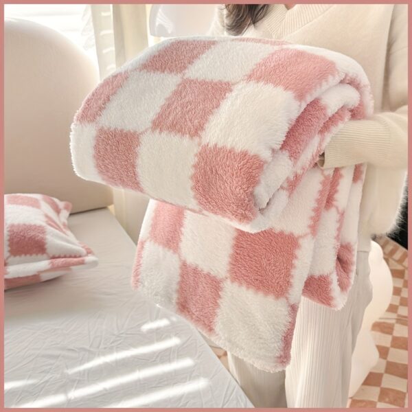 [1pc Cozy Fleece Blanket] 1pc Soft & Cozy Plaid Flannel Fleece Blanket | Multi-Purpose Throw for Adults, Pets, Office, Outdoor Camping, Holiday Gifts | 300-350gsm Knitted Polyester, Multiple Sizes Available, Pet-Friendly, Checkered Pattern
