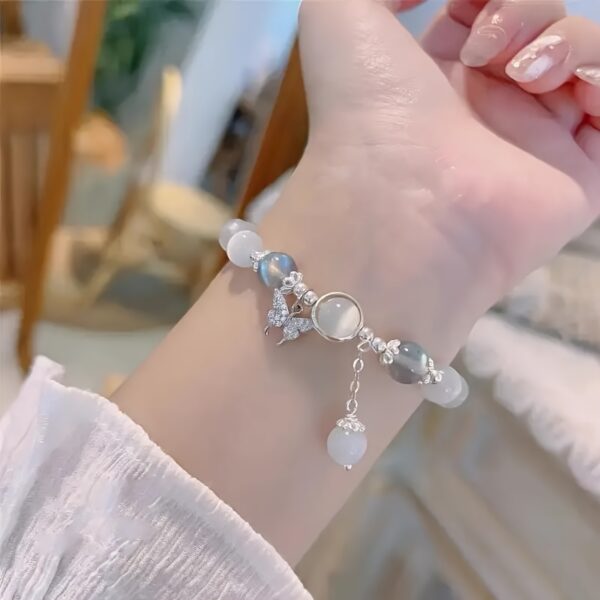 1pc Whimsical Feline Glass Cat Eye Stone Beaded Charm Bracelet - Delicate Butterfly Accent, Dainty Wrist Adornment, Perfect Gift for Cat Lovers and Fashionistas - Image 2