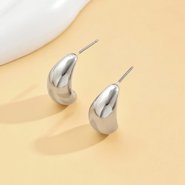 Elegant Drop-Shaped Women's Earrings, Classic Vintage & Holiday Style, Fashion Ear Decor, Perfect For Party & Festival Gift, Available In Golden & Silvery Finish - Image 3