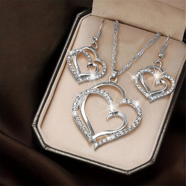 3pcs Set of Double Love Peach Heart Women's Outfit - Image 2