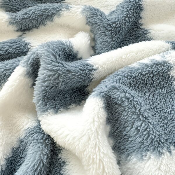 [1pc Cozy Fleece Blanket] 1pc Soft & Cozy Plaid Flannel Fleece Blanket | Multi-Purpose Throw for Adults, Pets, Office, Outdoor Camping, Holiday Gifts | 300-350gsm Knitted Polyester, Multiple Sizes Available, Pet-Friendly, Checkered Pattern - Image 10