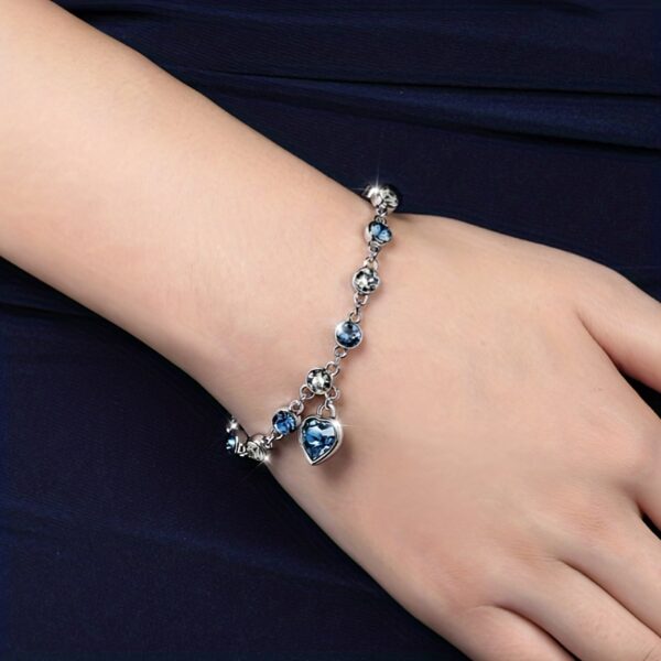 Stunning Heart Of Ocean Rhinestone Bracelet For Girls- Trendy And Elegant Jewelry, Ideal choice for Gifts - Image 4