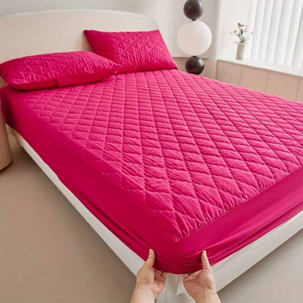 Ultra-Soft High Quality Mattress Protector with Deep Pockets - Solid Color, Geometric Design for Enhanced Sleep Comfort in Bedroom and Guest Room, for Winter - Image 13